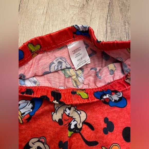 Disney Mickey and Friends 3 Piece Pajama Set 3T - Picture 11 of 12
